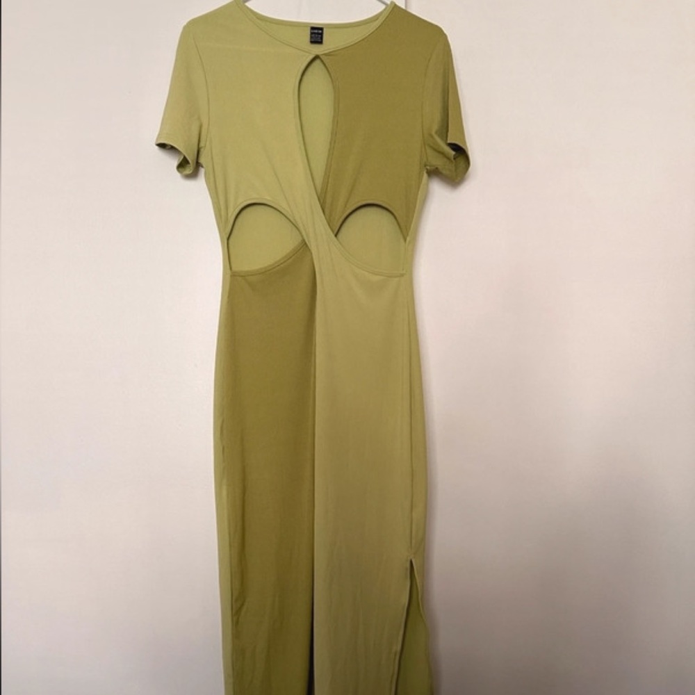 Color Block Cut Out Slit Hem Dress